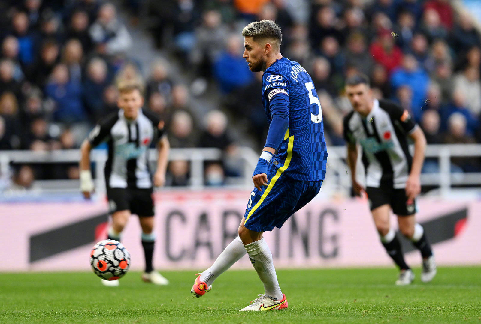 近4届欧预赛+世预赛射手榜：凯恩40球第1，C罗32球第2